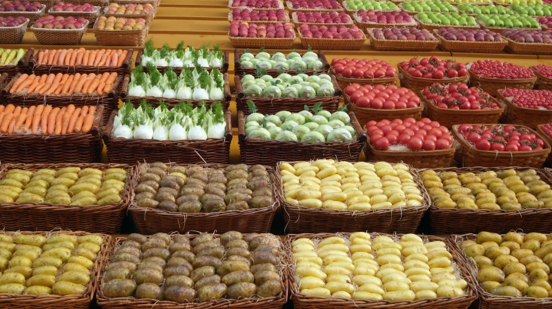 magasin-LA ROQUE EN PROVENCE-min_dish-food-red-produce-market-dessert-927423-pxhere.com